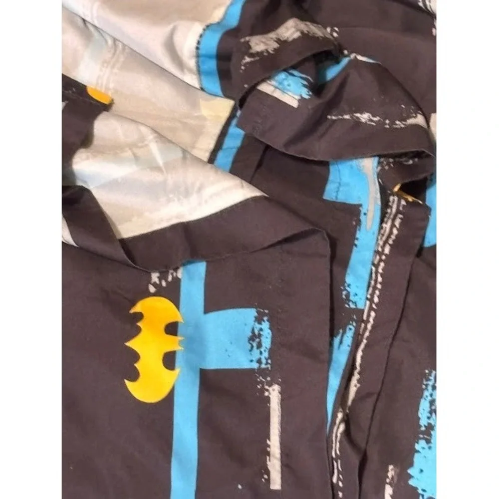 Batman Reversible Full Size Bedding Set Comforter Sheets Pillowcases  DC Comics